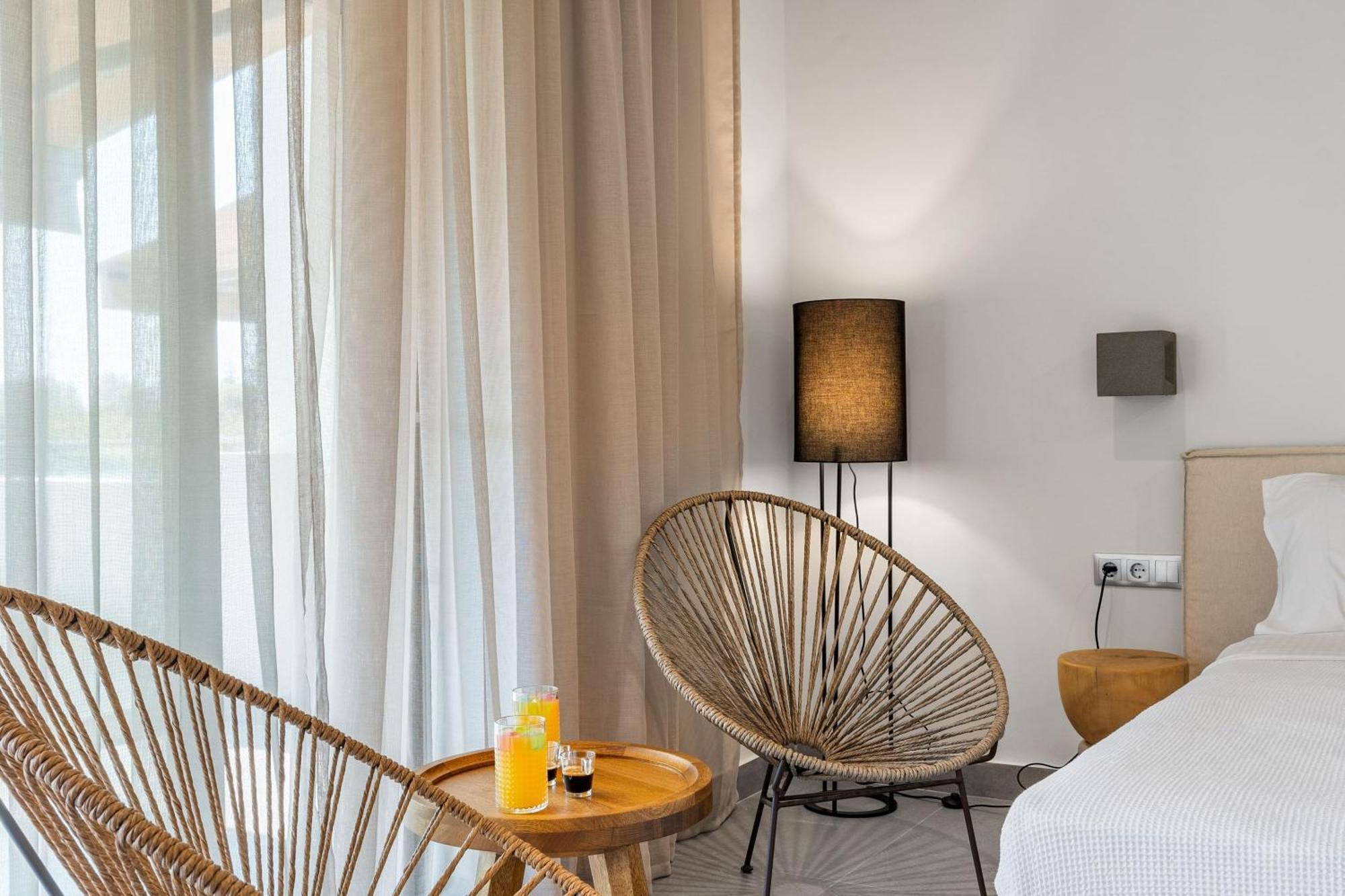 Blue Symphony Suites Apartments Nikiána Eksteriør bilde